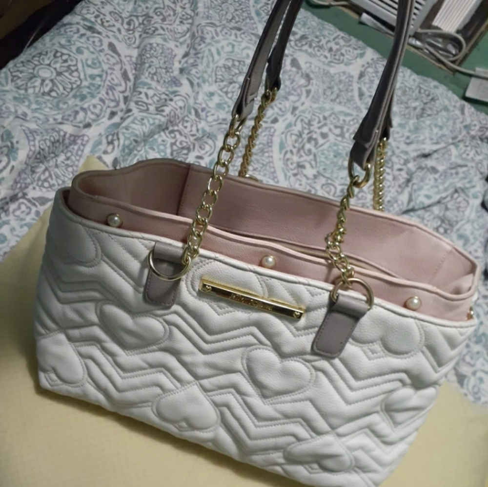 Cute pearl bag